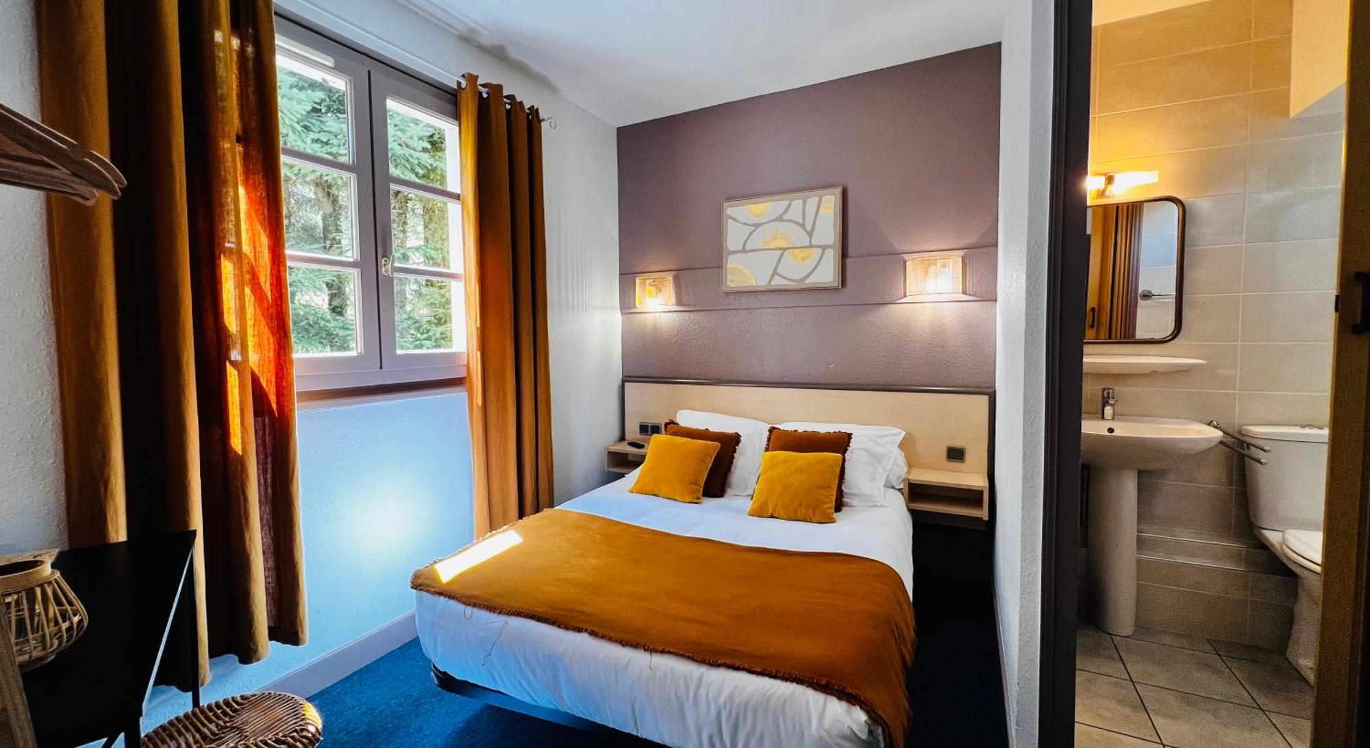 L'Escoundillou Hotel Saint-Jacques-des-Blats ภายนอก รูปภาพ